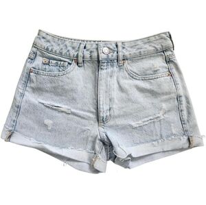 Garage Distressed Mom Shorts In A Size 3/26